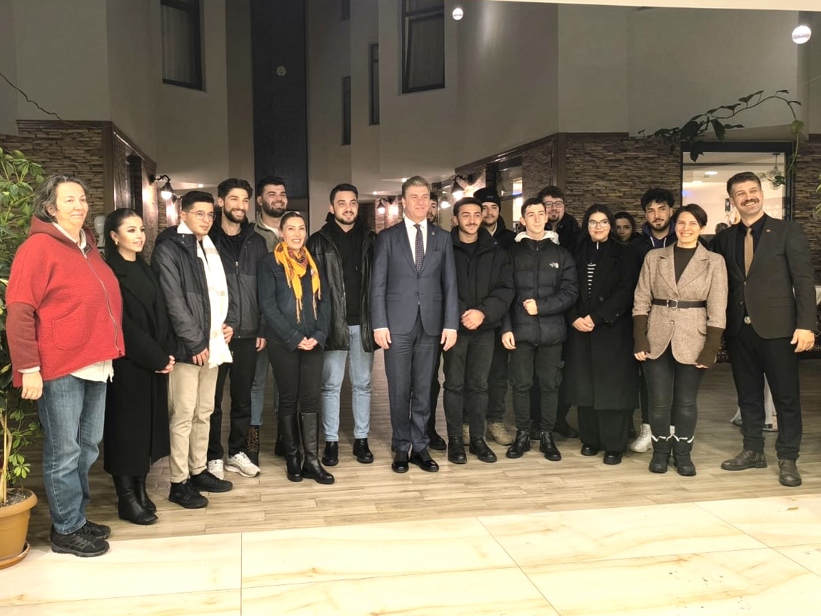 Sahne Işık ve Ses Teknolojisi Öğrencileri Tan Sağtürk ile Bir Araya Geldi